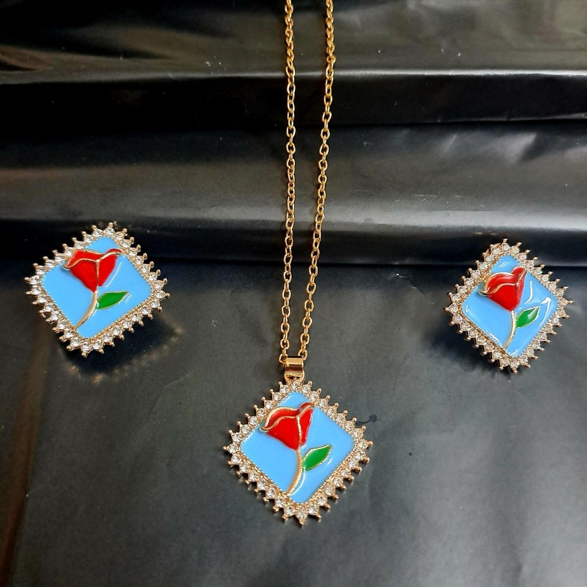 "Stylish gold-plated pendant for daily and party wear"