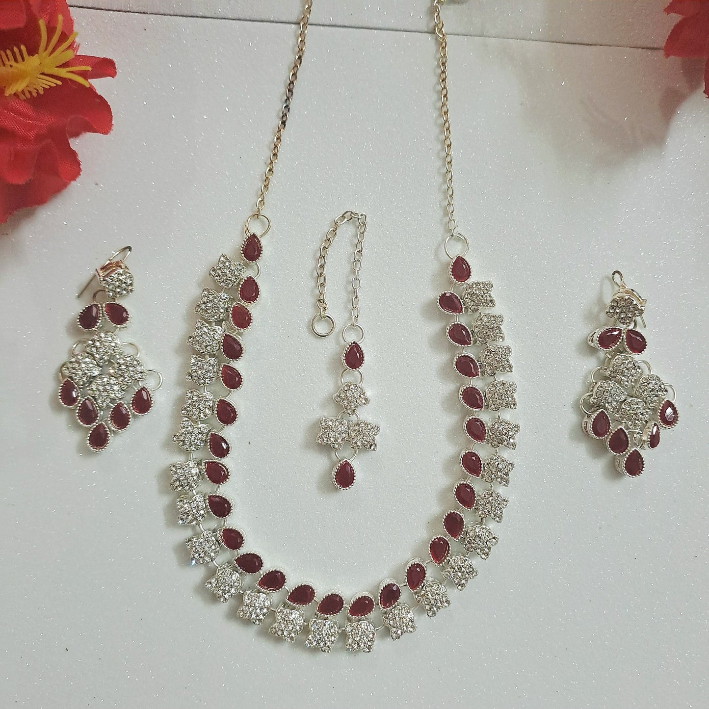 Party wear gold necklace with intricate design